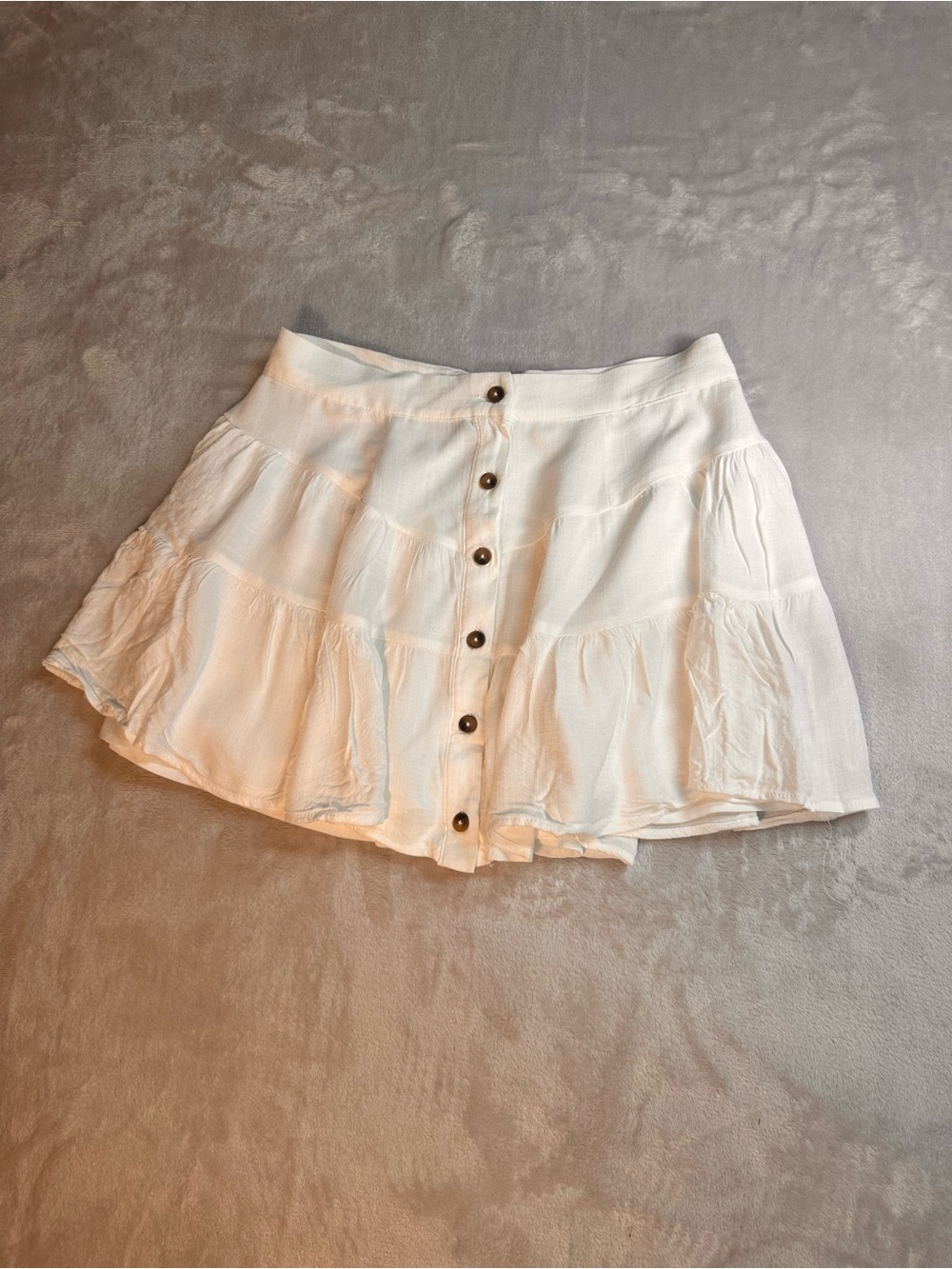 Forever 21 White Tiered Mini Skirt Women’s Medium Boho Flowy